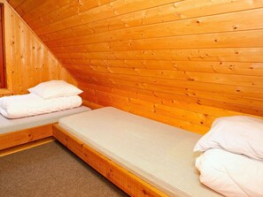 2 bedrooms, individually furnished - Idyllic Holiday Home in Laeso Denmark near Mini Islands (Læsø)