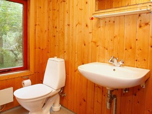 Shower - Idyllic Holiday Home in Laeso Denmark near Mini Islands (Læsø)