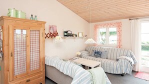 3 bedrooms, cribs/infant beds - Cozy Holiday Home in Haderslev With Terrace (Haderslev)