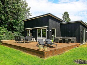 Exterior - Lovely Holiday Home in Falster Denmark With Terrace (Vaeggerlose)
