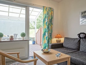 Apartment | Living room | DVD player