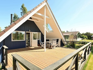 Exterior - Pleasant Holiday Home in Rødby With Terrace (Rodby)