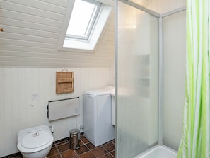 Bathroom - Pleasant Holiday Home in Rødby With Terrace (Rodby)