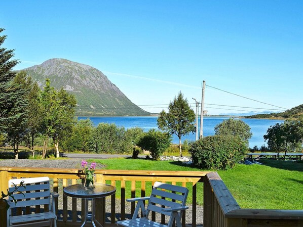 Property grounds - Holiday Home in Laupstad (Hadsel)