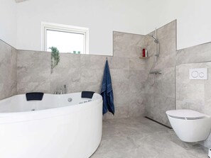 Bathroom - Soothing Holiday Home in Saltum near Sea (Saltum)