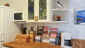 Coffee/tea maker, fridge, microwave - 6 Person Holiday Home in Skärhamn (Skaerhamn)