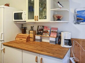 Fridge, microwave, coffee/tea maker