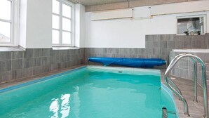 Utendørsbasseng
