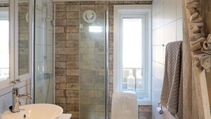 Bathroom - 5 Person Holiday Home in Uddevalla (Uddevalla)