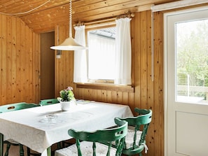 Fridge, dishwasher, coffee/tea maker, highchair