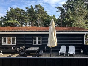 Exterior - Spacious Holiday Home in Nexo Bornholm With Terrace (Nexo)