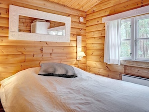 4 bedrooms, cots/infant beds - Spacious Holiday Home in Nexo Bornholm With Terrace (Nexo)