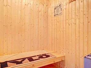 Sauna - Spacious Holiday Home in Nexo Bornholm With Terrace (Nexo)