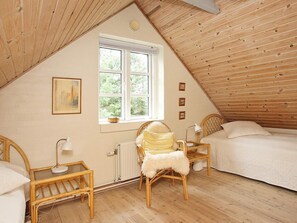 House | 5 bilik tidur, dilengkapkan perabot secara berasingan 