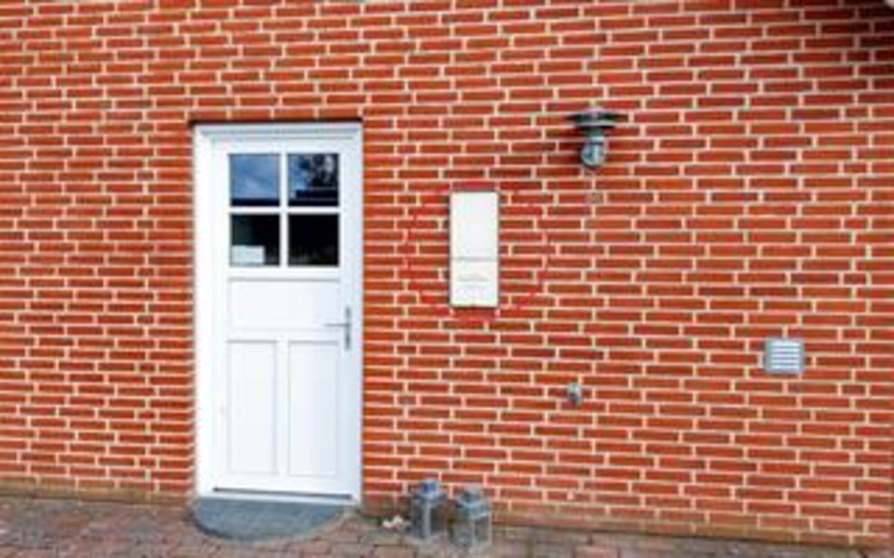 House | Exterior detail