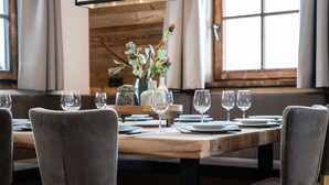 Dining - Secluded Chalet in Salzburg With Sauna (Sankt Michael im Lungau)