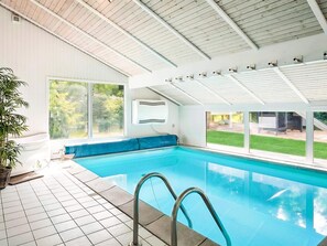 Maison | Piscine | Piscine intérieure, piscine extérieure