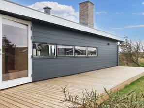 House | Exterior - Cozy Holiday Home in Lokken near Coast (Lokken)