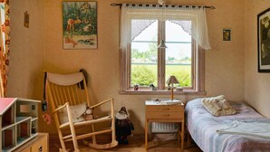 Room - 6 Person Holiday Home in Blomstermala (Blomstermåla)