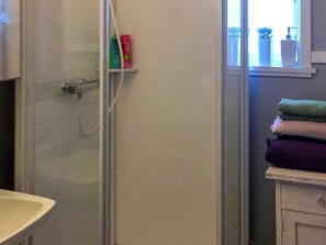 Bathroom - 8 Person Holiday Home in Senjahopen (Senja)