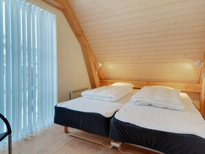 2 bedrooms, cribs/infant beds