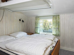 3 bedrooms, individually furnished, cribs/infant beds