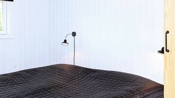 3 bedrooms, individually furnished, cots/infant beds