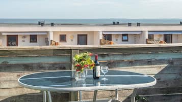 Apartment | Water view