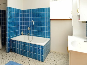 Bathroom - 9 Person Holiday Home in Tranekaer (Tranekaer)