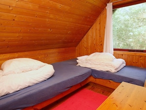 2 bedrooms, individually furnished - Quaint Holiday Home in Laeso Denmark near Beach (Læsø)