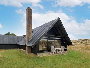 House | Exterior - Serene Holiday Home in Pandrup near Sea (Pandrup)