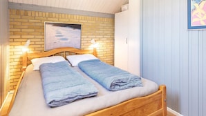 Ferienhaus | 2 Schlafzimmer, Babybetten, individuell eingerichtet