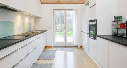 10 Person Holiday Home in Fjerritslev-by Traum