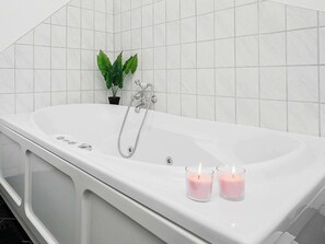 House | Spa treatment