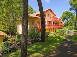 Exterior - Atmospheric Apartment Near Lacanau, Surrounded by a Forest (Lacanau)