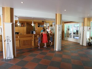 Reception - Atmospheric Apartment Near Lacanau, Surrounded by a Forest (Lacanau)