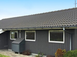 Exterior - Cozy Holiday Home in Lolland near Beach (Nakskov)