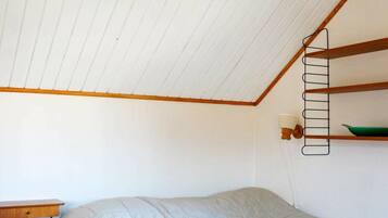 1 chambre, ameublement personnalisé, draps fournis