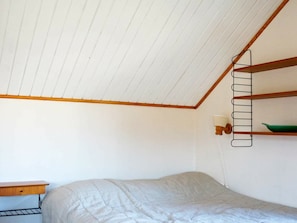 1 chambre, ameublement personnalisé, draps fournis