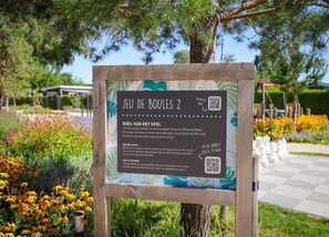 Miscellaneous - Striking Tent Lodge with Porch near Veluwe (Voorthuizen)