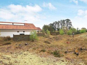 Property grounds - 5 Person Holiday Home in Albaek (Aalbaek)