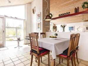 House | Dining
