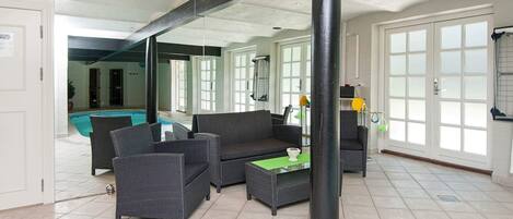 House | Spa treatment