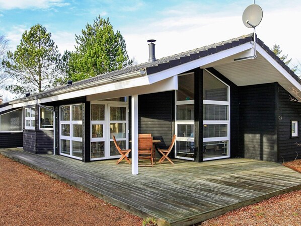 Exterior - 6 Person Holiday Home in Albaek (Aalbaek)