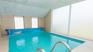 單棟房屋 | 泳池 | 室內泳池、室外泳池