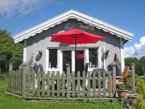 Exterior - 5 Person Holiday Home in Klövedal (Klovedal)