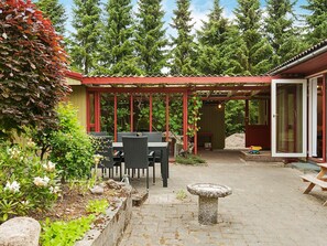 Exterior - 4 Person Holiday Home in Farvang (Farvang)
