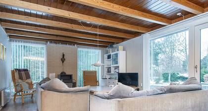 4 Person Holiday Home in Farvang