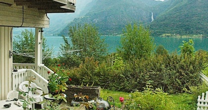 4 Person Holiday Home in Høyheimsvik