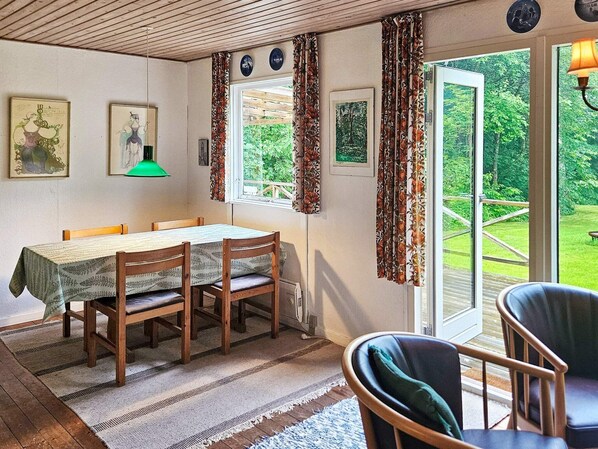 House | Dining
